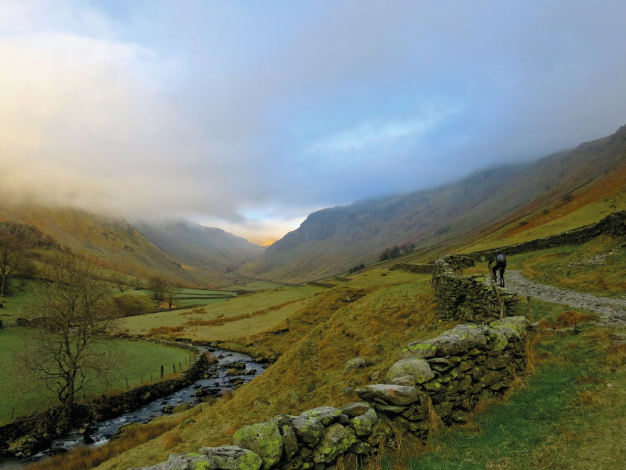 Mountain biking, Nam Bield Pass, Lake District | Outdoor Adventure Motivational Speaking | Hetty Key | Mud, Chalk & Gears