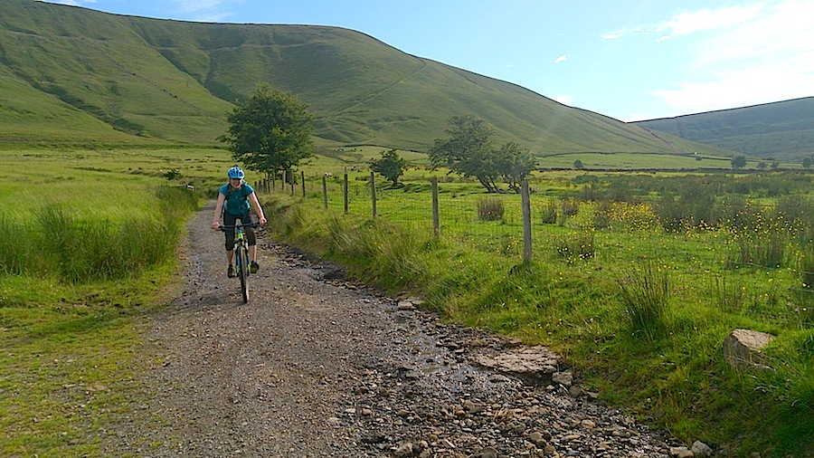 Mountain biking in the Peak District | Outdoor Adventure Motivational Speaking | Hetty Key | Mud, Chalk & Gears