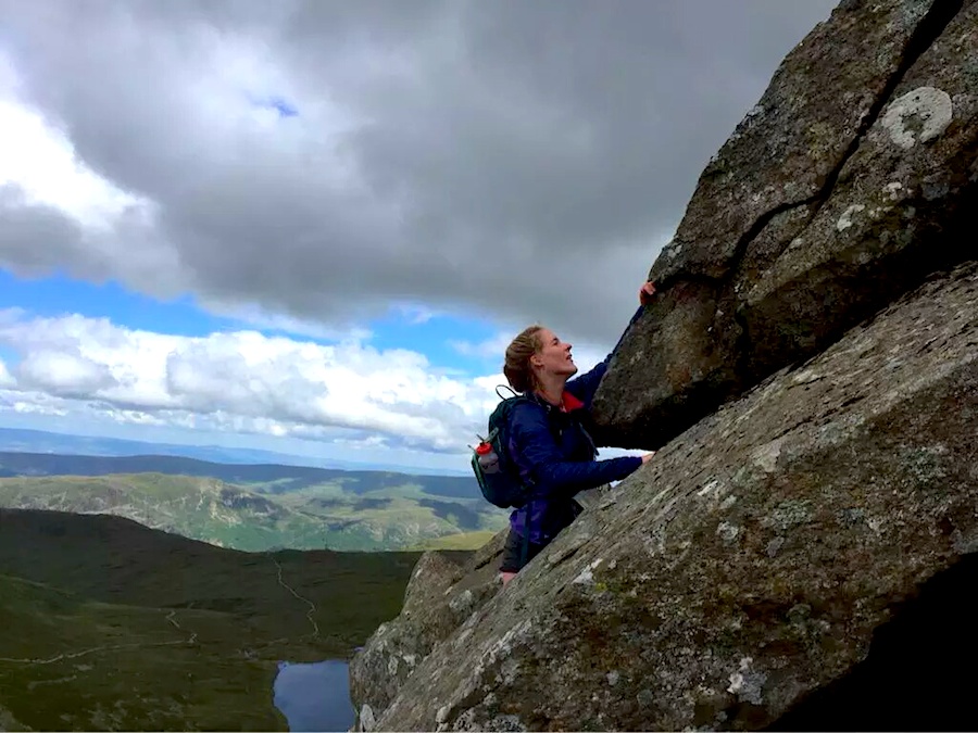 Scrambling Swirral Edge