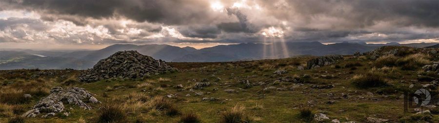 Red Scree in looking beautiful when the weather lifted briefly. Photo credit ©MOViE iT - http://www.movieit.co.uk/