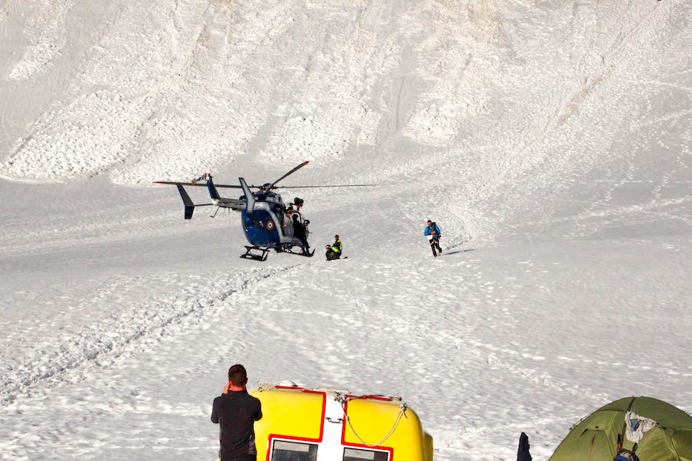 Two climbers being rescued from the Grand Couloir
