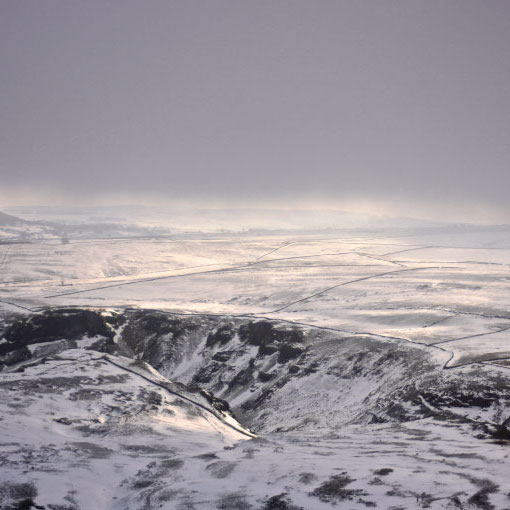 Snow covered hills in the Peak District | Outdoor Adventure Motivational Speaking | Hetty Key | Mud, Chalk & Gears