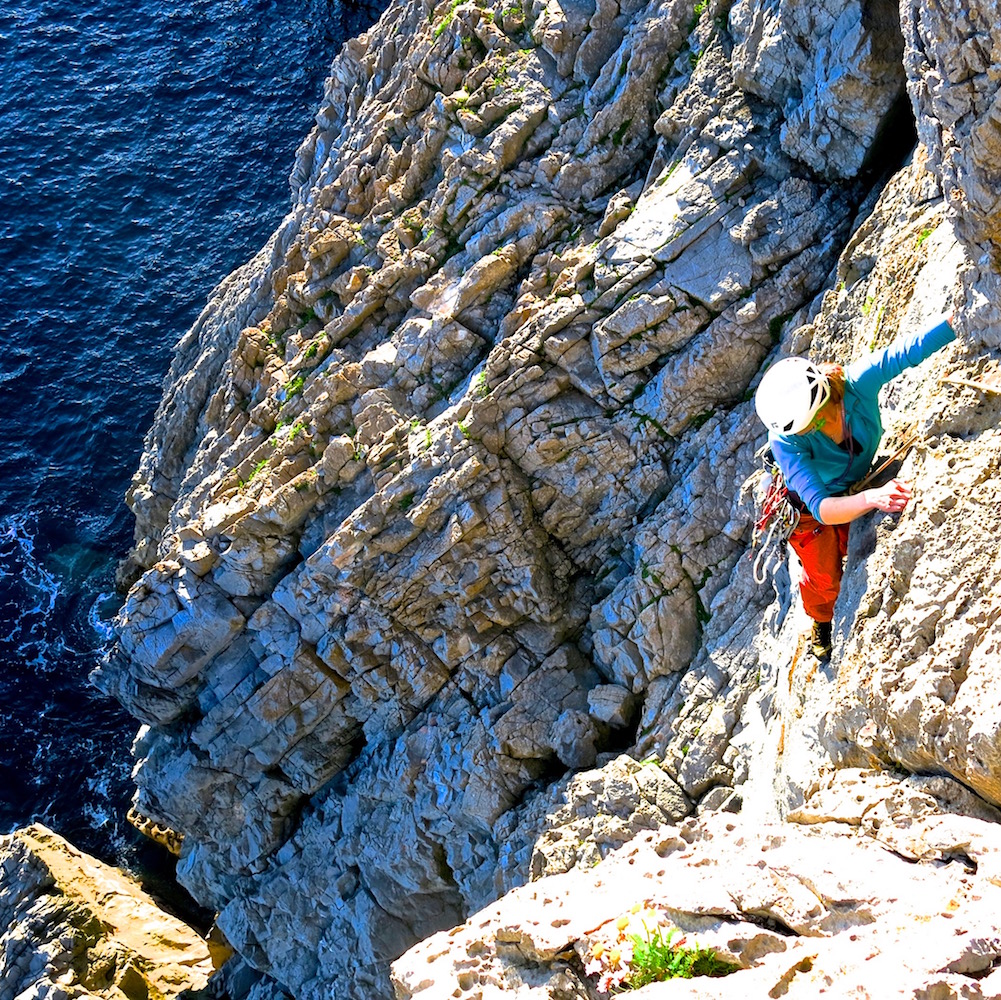 Sea cliff climbing at Pembroke | Outdoor Adventure Motivational Speaking | Hetty Key | Mud, Chalk & Gears