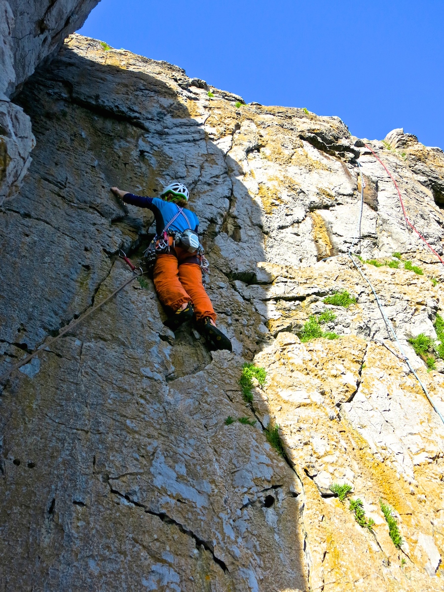 Sea cliff climbing at Pembroke | Outdoor Adventure Motivational Speaking | Hetty Key | Mud, Chalk & Gears