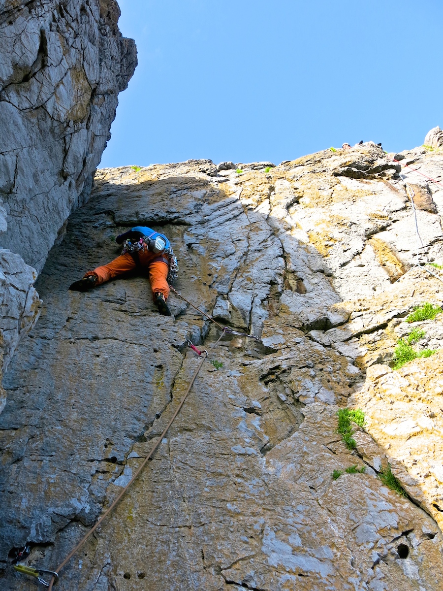 Sea cliff climbing at Pembroke | Outdoor Adventure Motivational Speaking | Hetty Key | Mud, Chalk & Gears